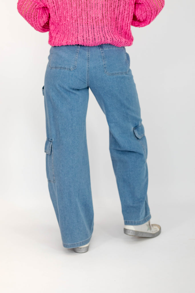 mid rise baggy fit cargo jeans